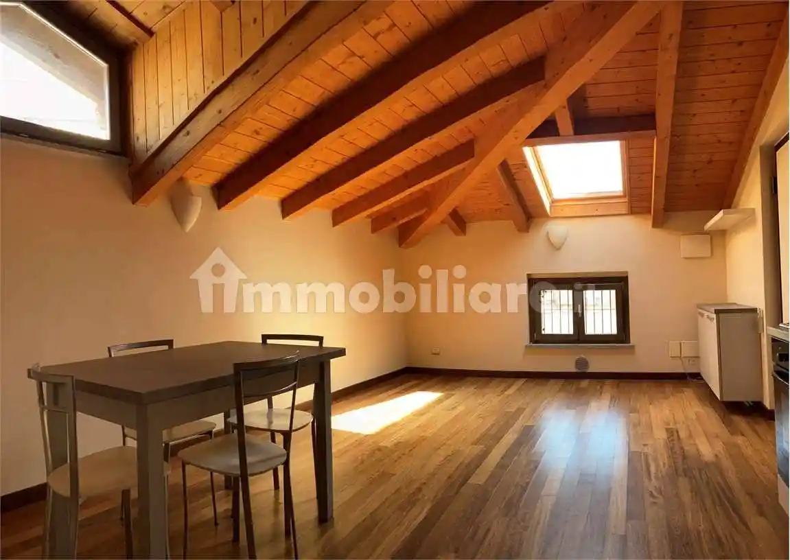 Appartamento in vendita a Varese