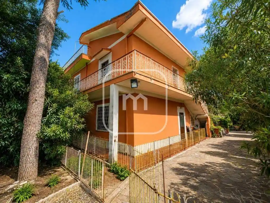 Villa in vendita a Roma