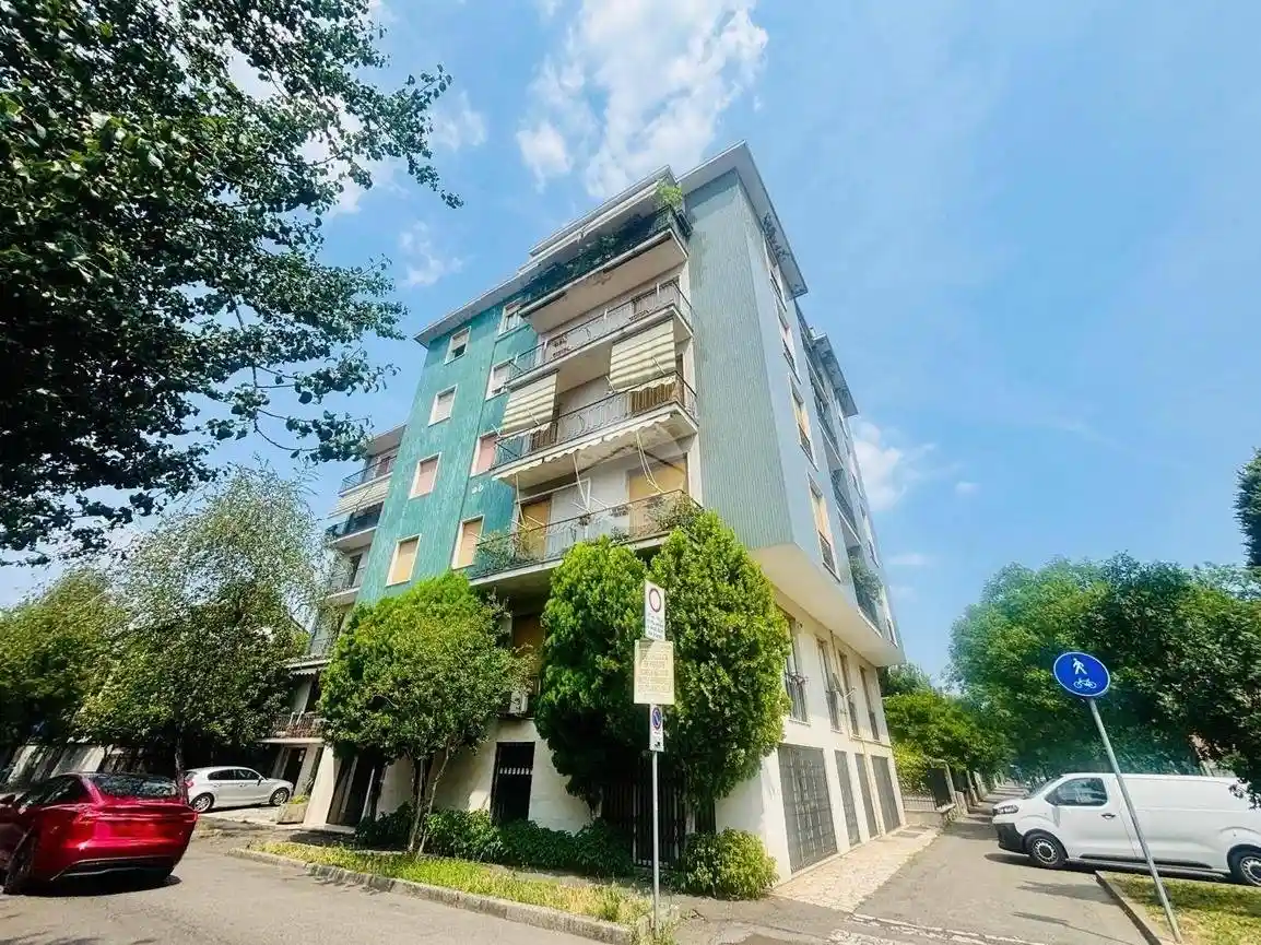 Appartamento in vendita a Monza