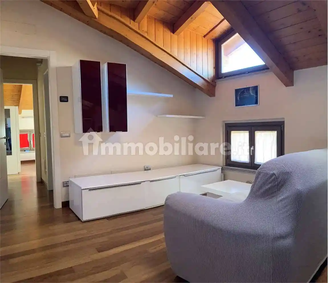 Appartamento in vendita a Varese