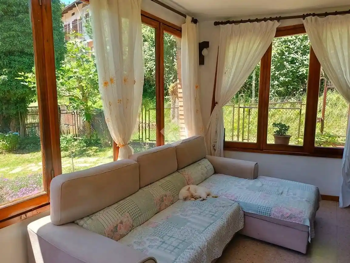 Casa indipendente in vendita a Valdilana
