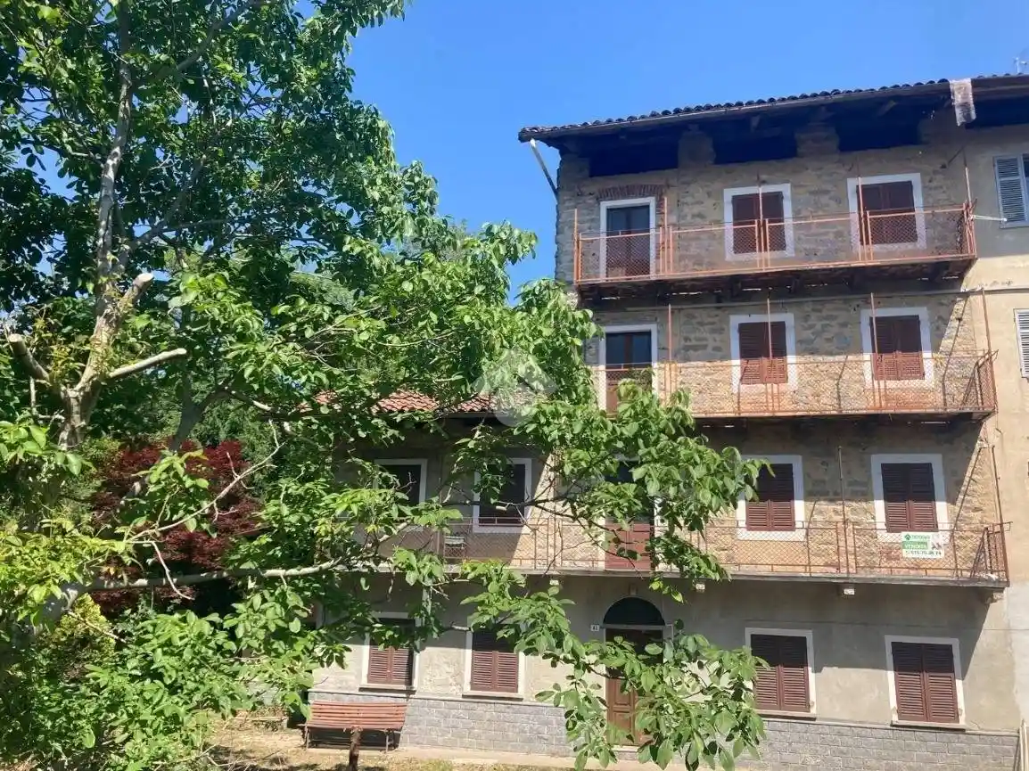 Casa indipendente in vendita a Strona