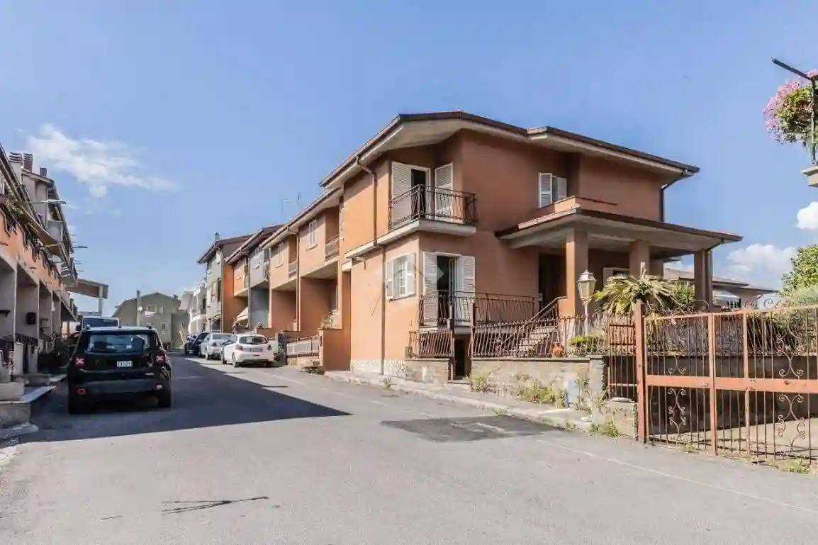 Villetta a schiera - foto 2