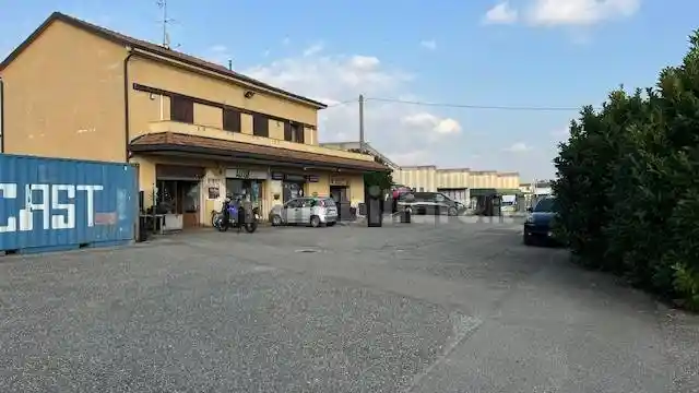 Casa indipendente in vendita a Fara Gera d'Adda