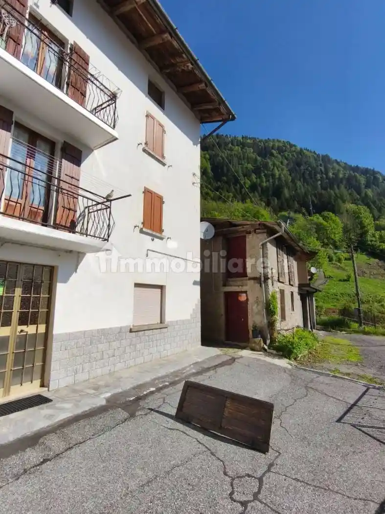 Casa indipendente in vendita a Colere