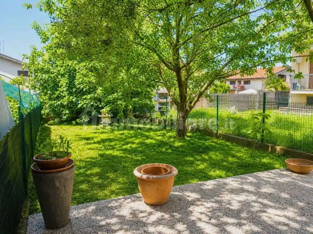 Appartamento in vendita a Lurago Marinone