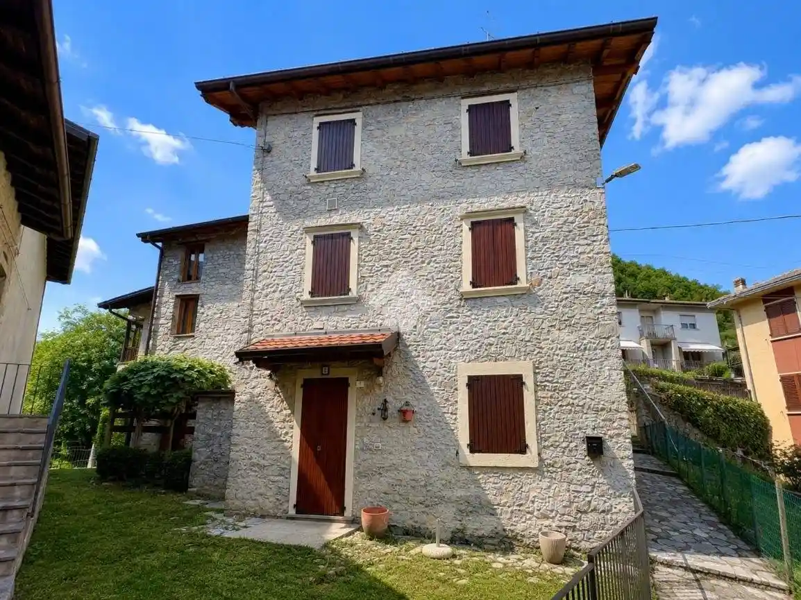 Casa indipendente in vendita a Berbenno