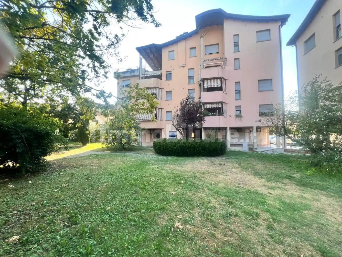 Appartamento in vendita a Langhirano