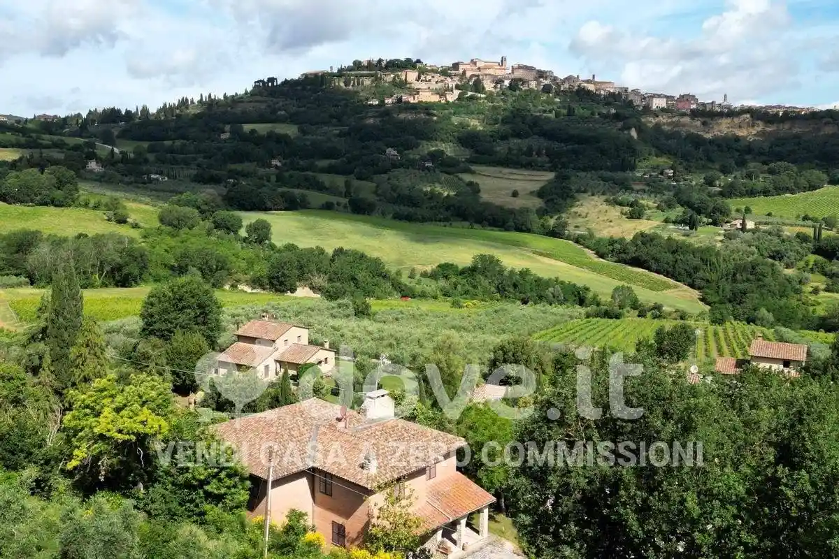 Rustico - Casale in vendita a Montepulciano
