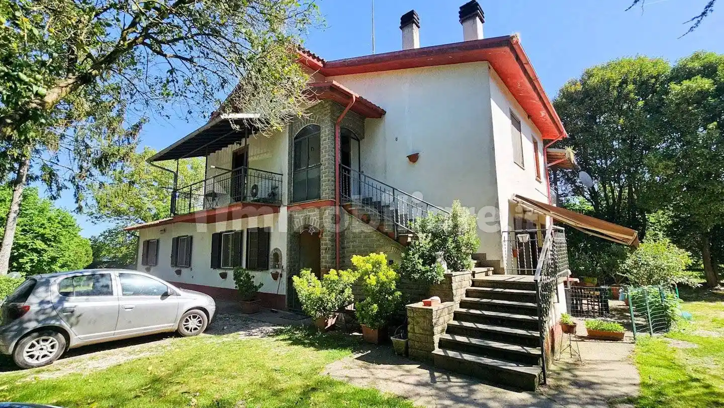 Villa in vendita a Soriano nel Cimino