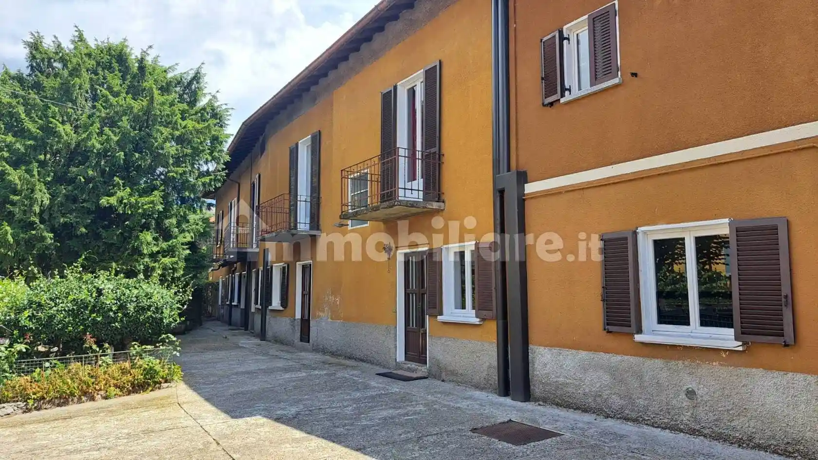 Casa indipendente in vendita a Varese