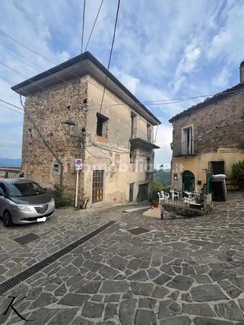 Appartamento in vendita a Rutino