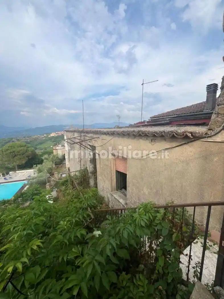 Appartamento in vendita a Rutino