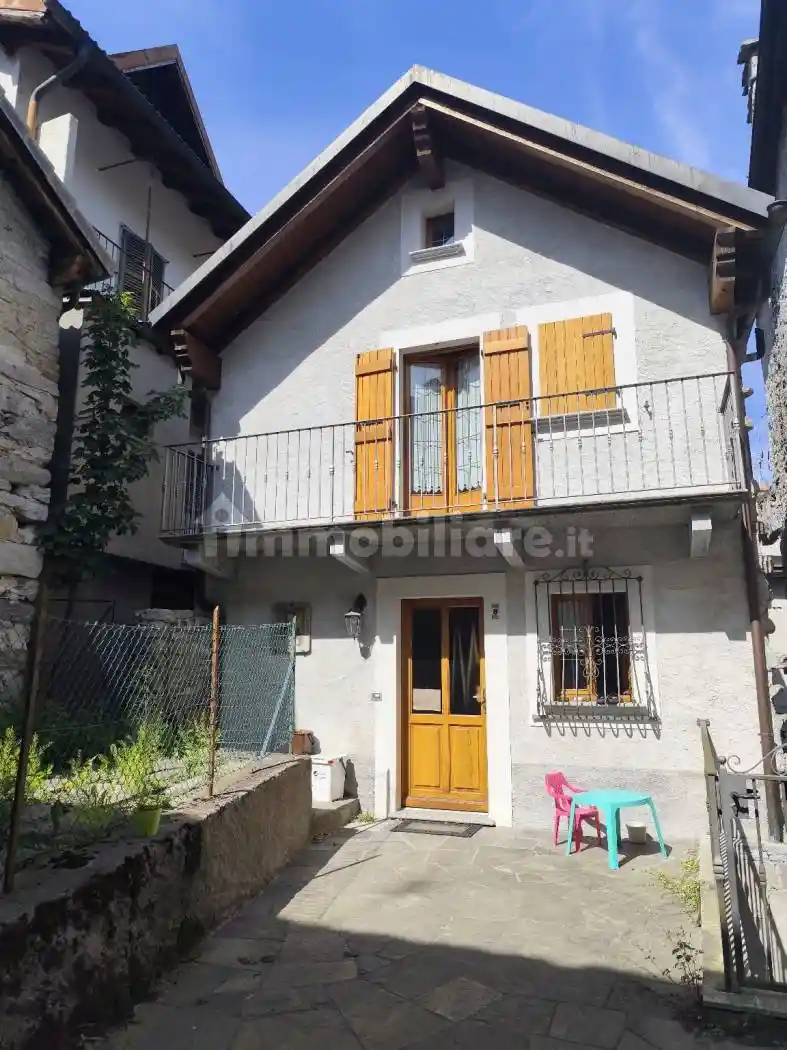 Casa indipendente in vendita a Re