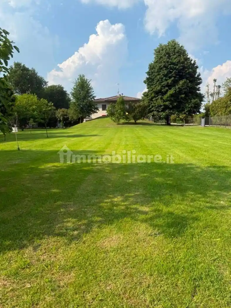 Villa in vendita a Cremona
