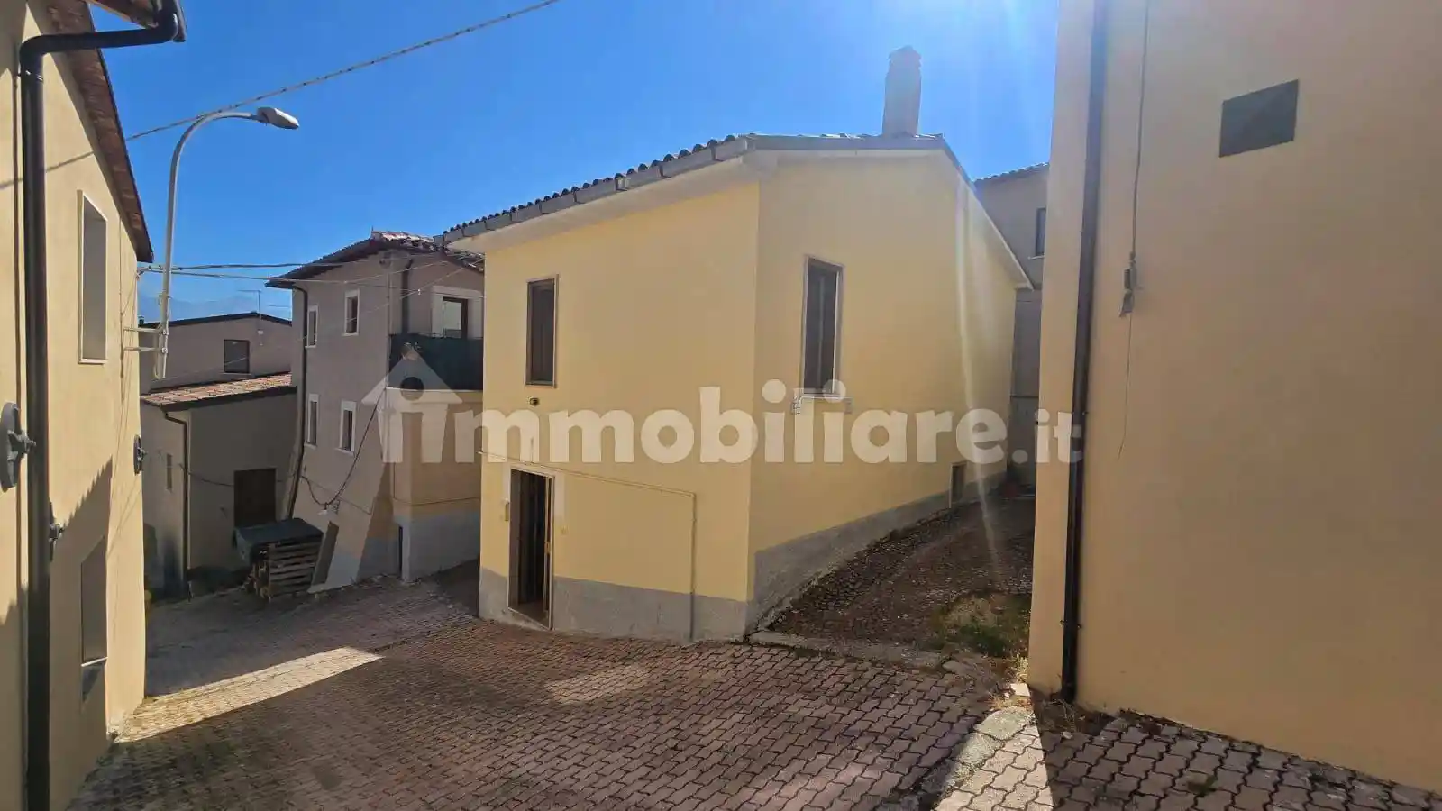 Casa indipendente in vendita a L'Aquila