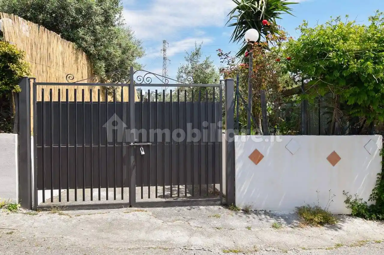 Villa in vendita a Giardini-Naxos