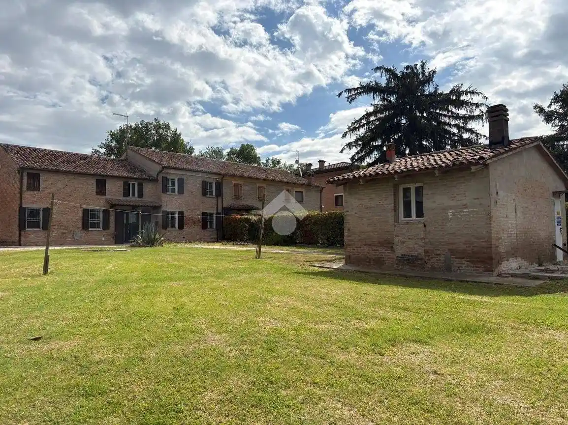 Casa indipendente in vendita a Ferrara
