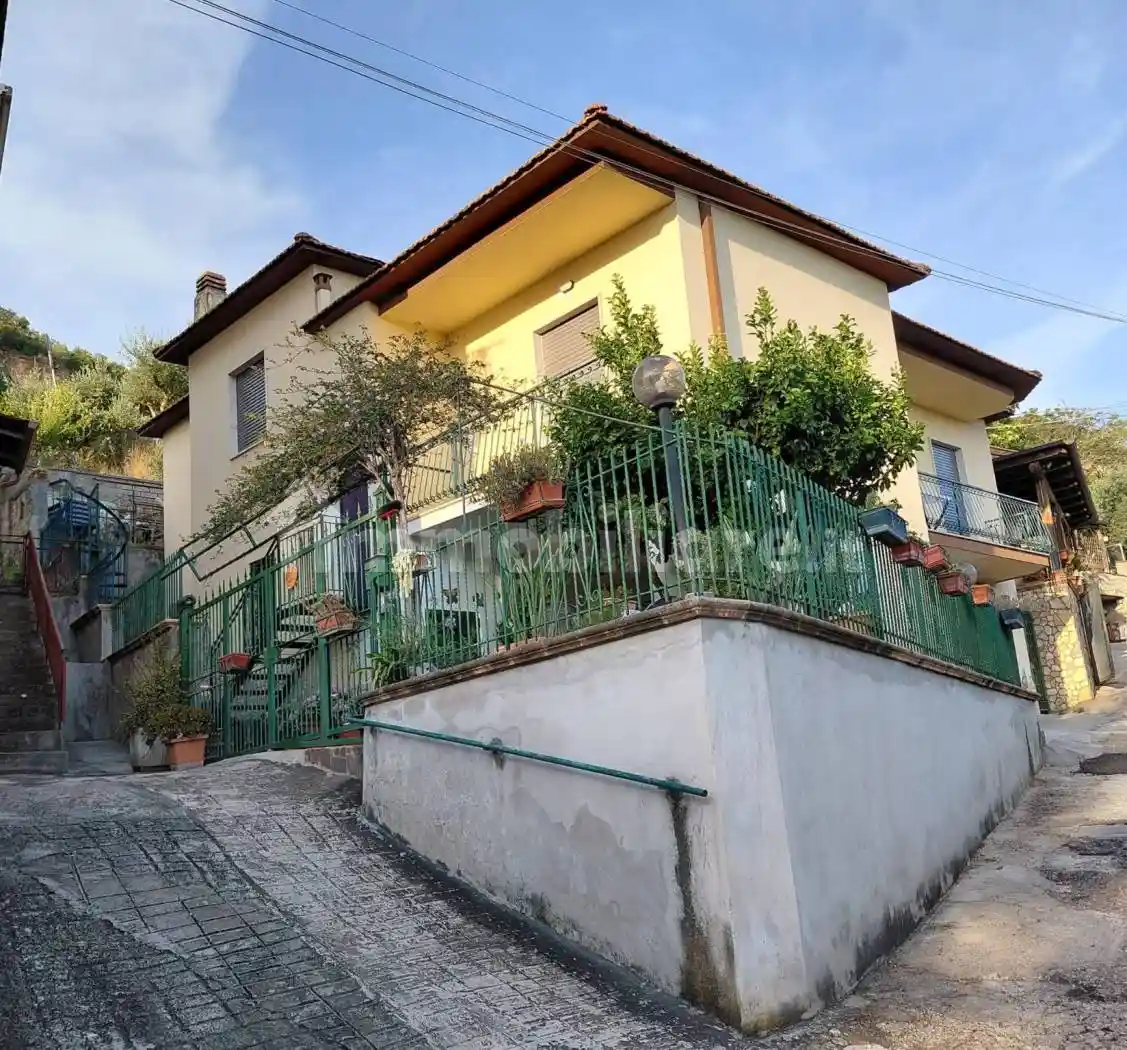 Casa indipendente in vendita a Sezze