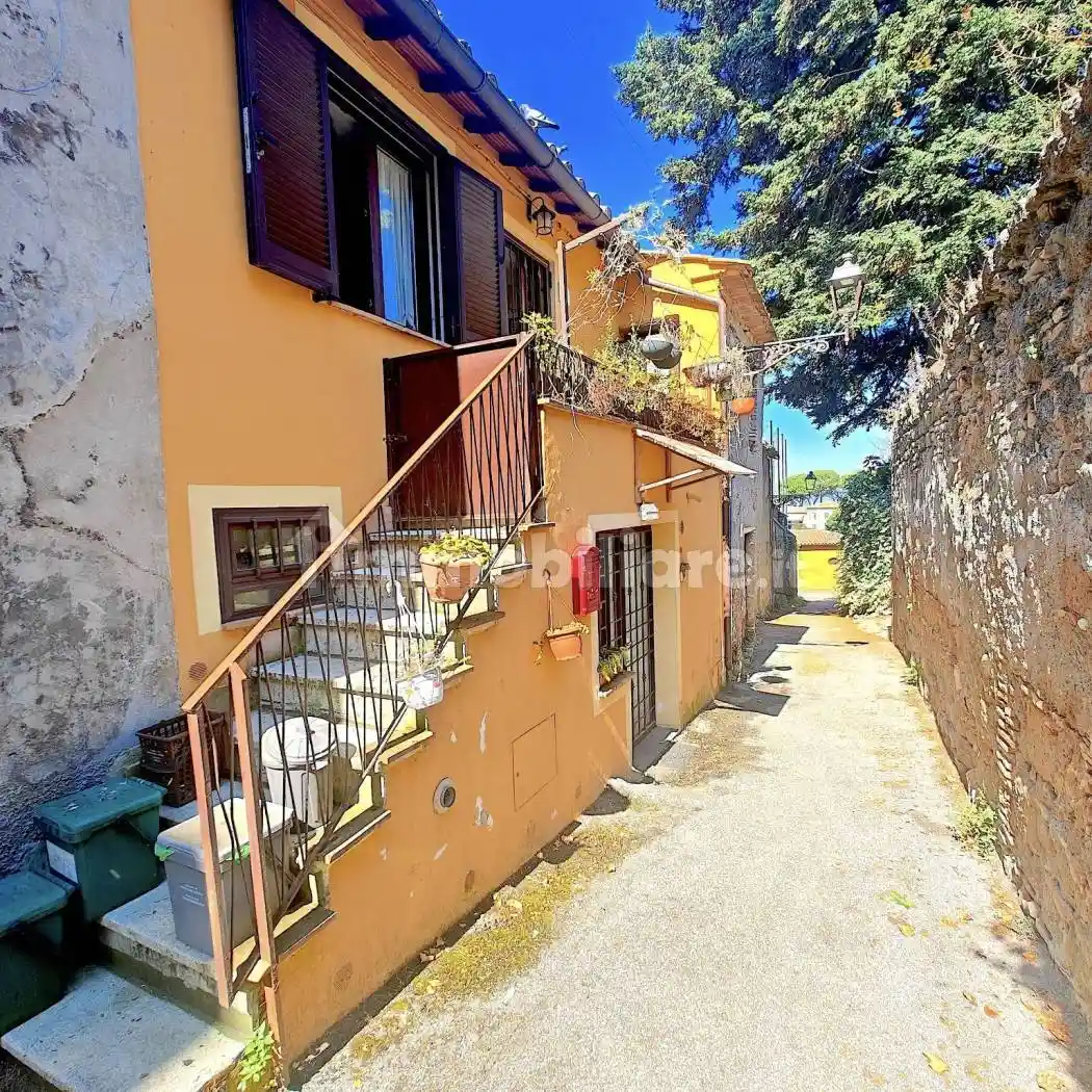 Appartamento in vendita a Magliano Sabina
