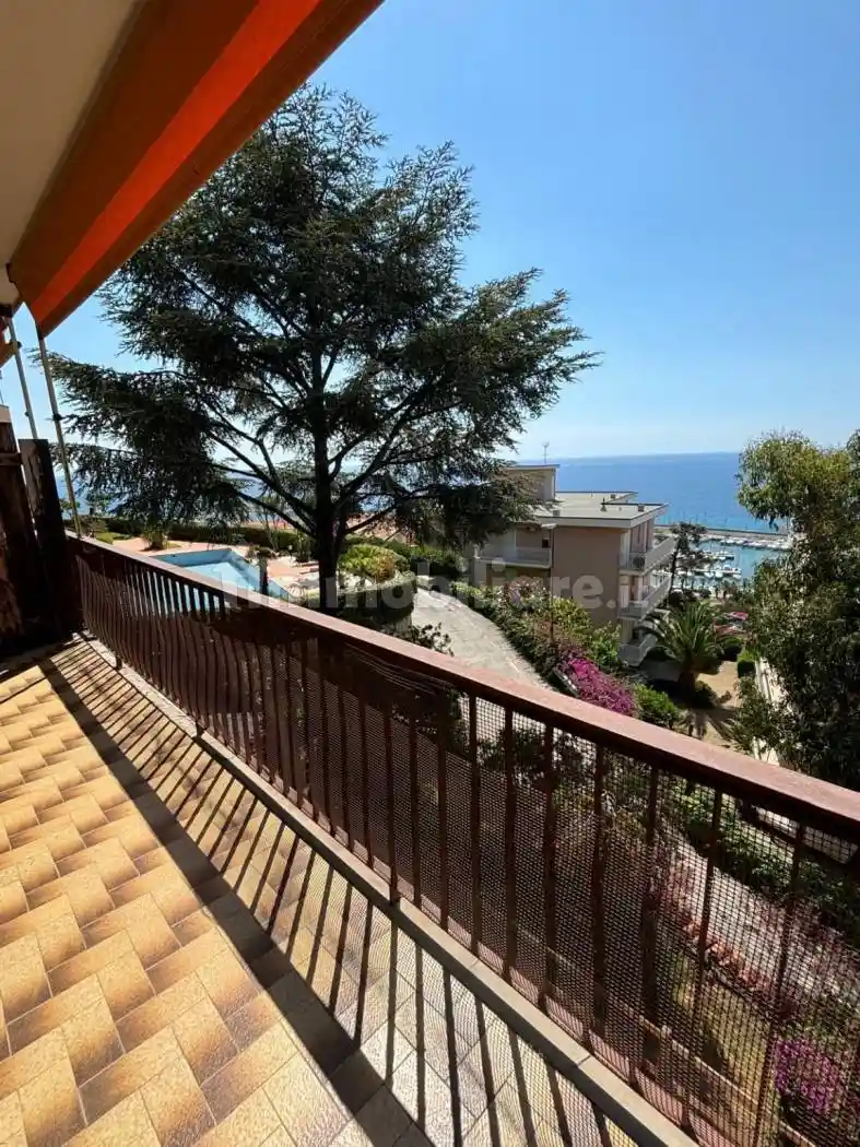 Appartamento in affitto a Santo Stefano al Mare
