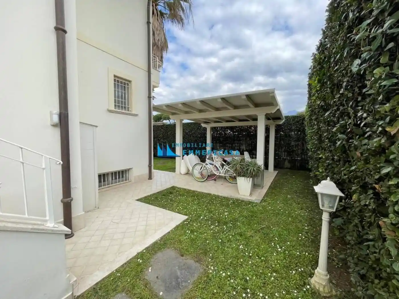 Villetta a schiera in vendita a Montignoso