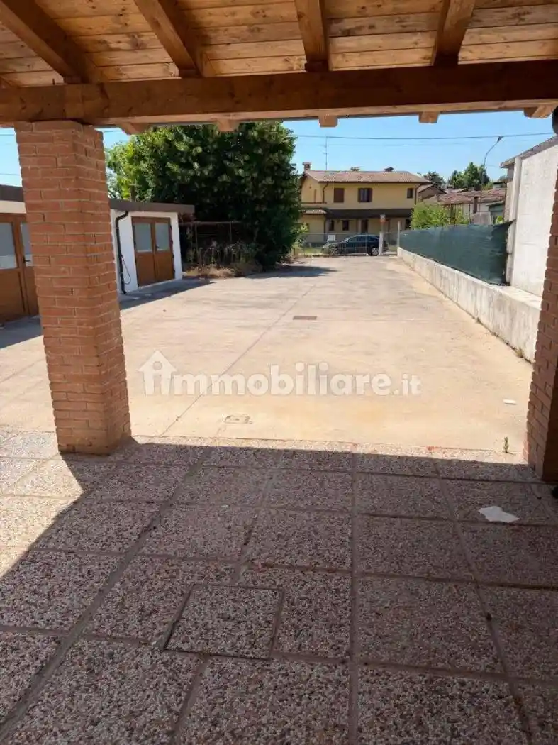 Rustico - Casale in vendita a Gonars