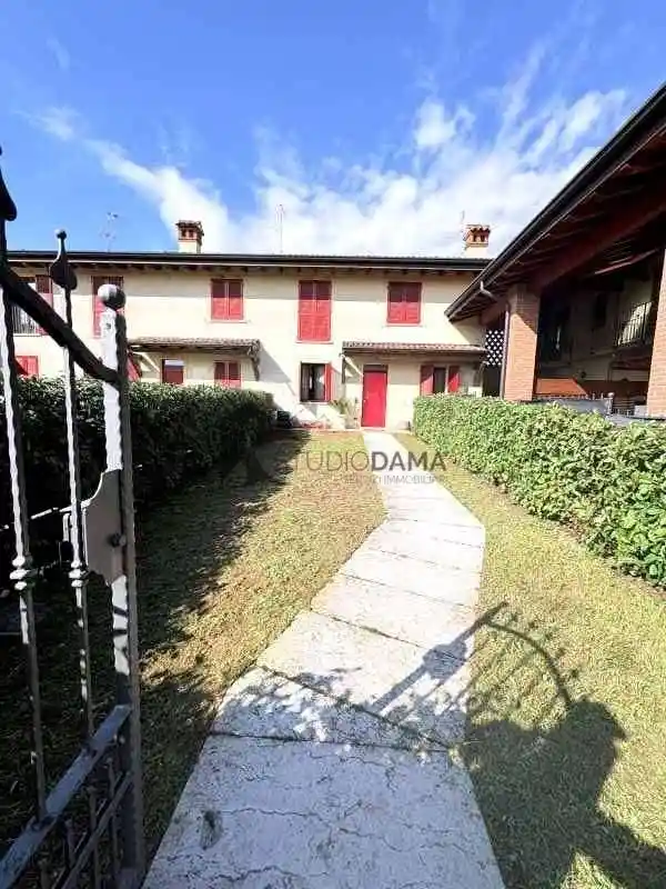 Villetta a schiera in vendita a Castenedolo