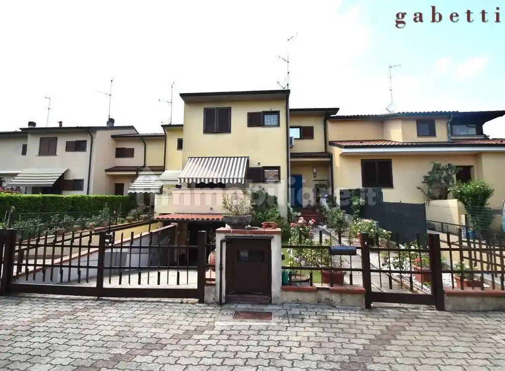 Villetta a schiera in vendita a Magenta