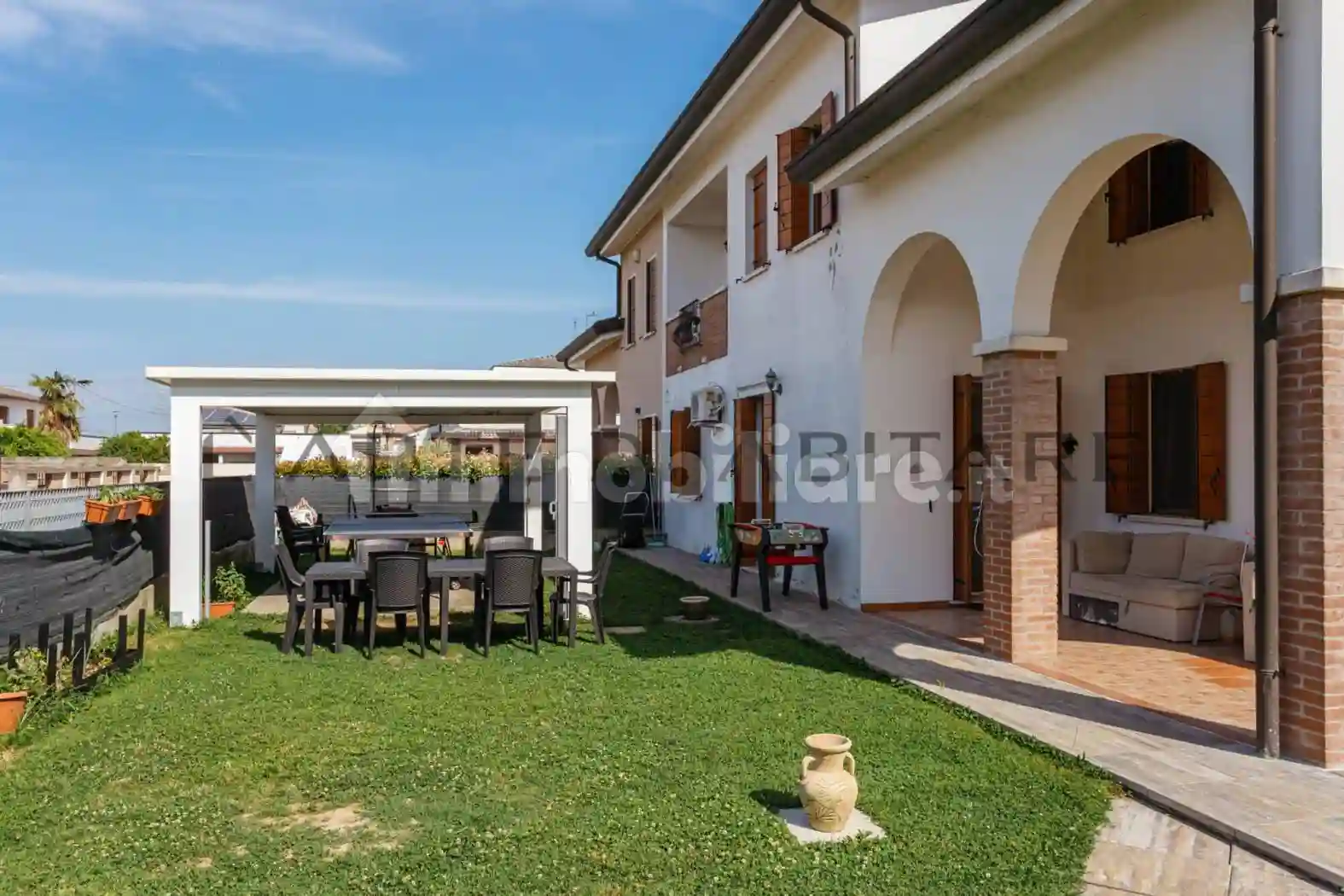 Villa - foto 2