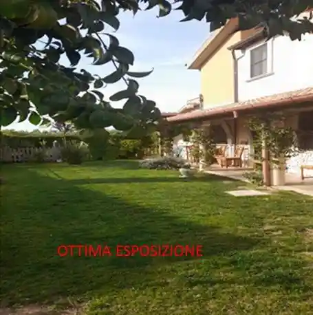 Villa in vendita a Tarquinia