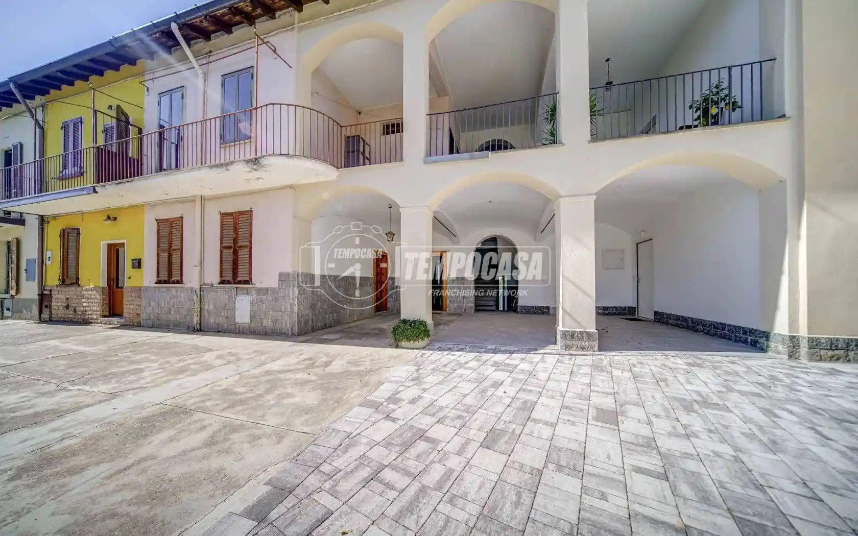 Casa indipendente in vendita a Caronno Varesino