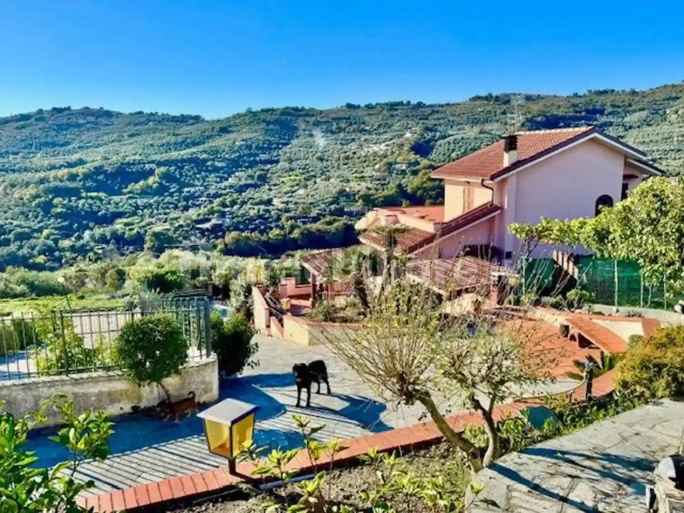 Villa in vendita a Imperia