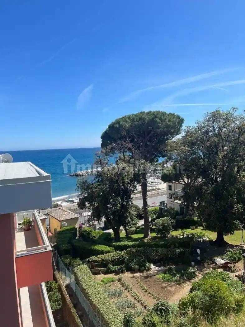 Appartamento in vendita a Arenzano