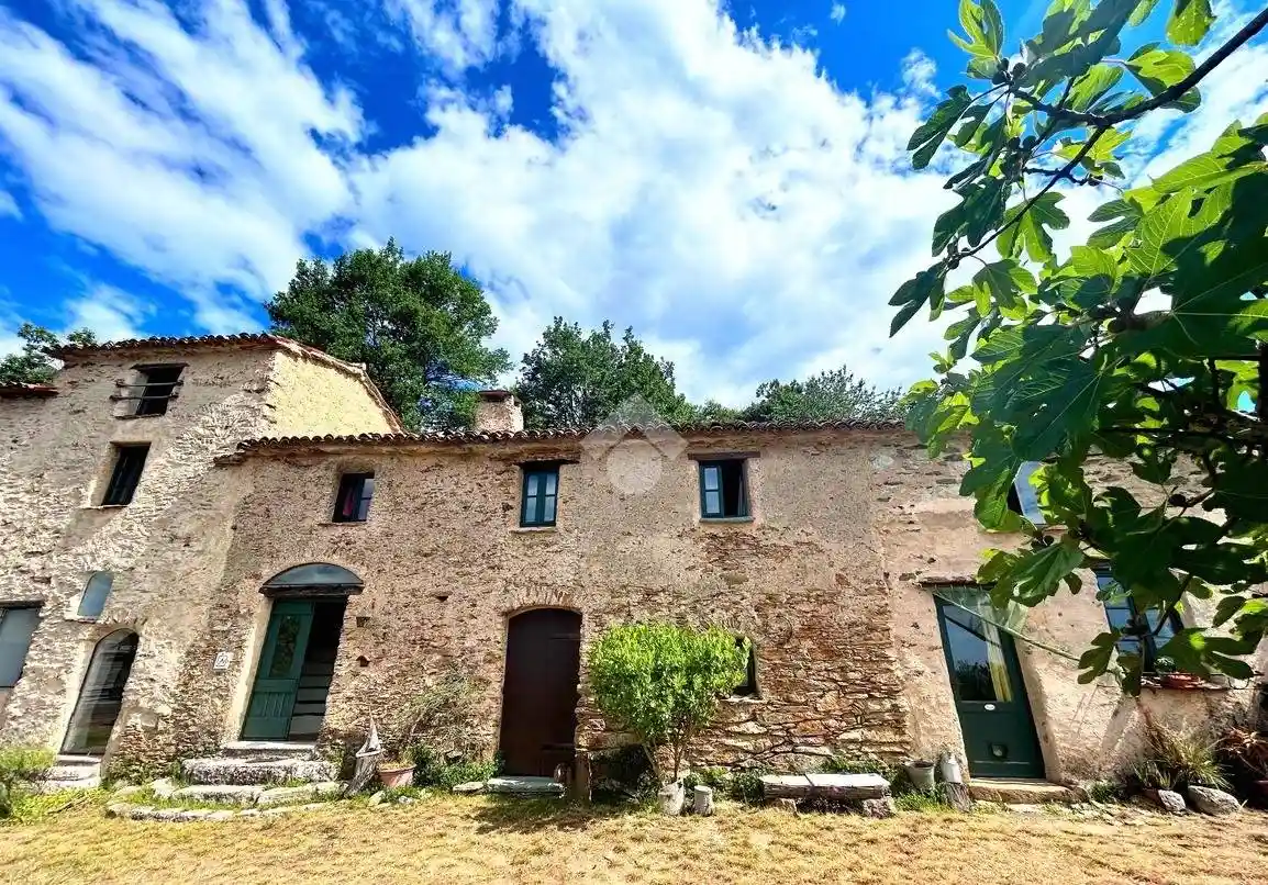 Casa indipendente in vendita a Orco Feglino