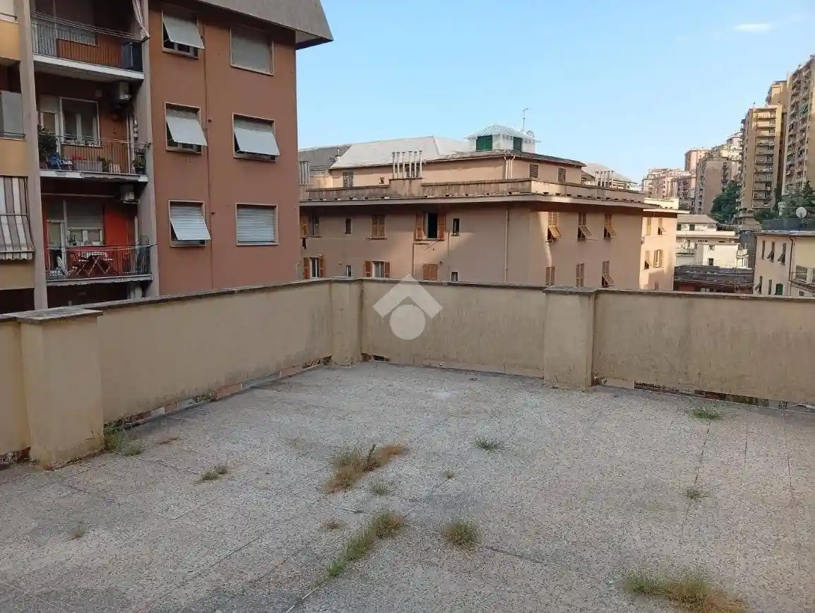 Appartamento in vendita a Genova