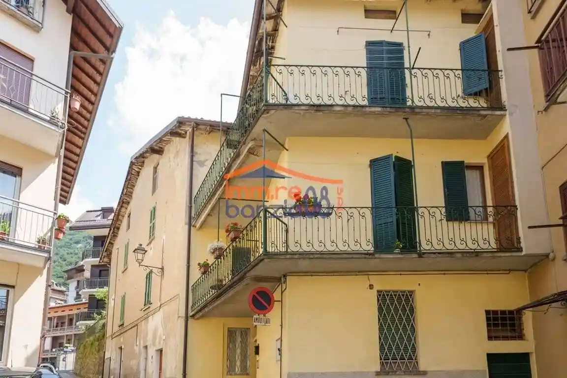 Appartamento in vendita a Barzio