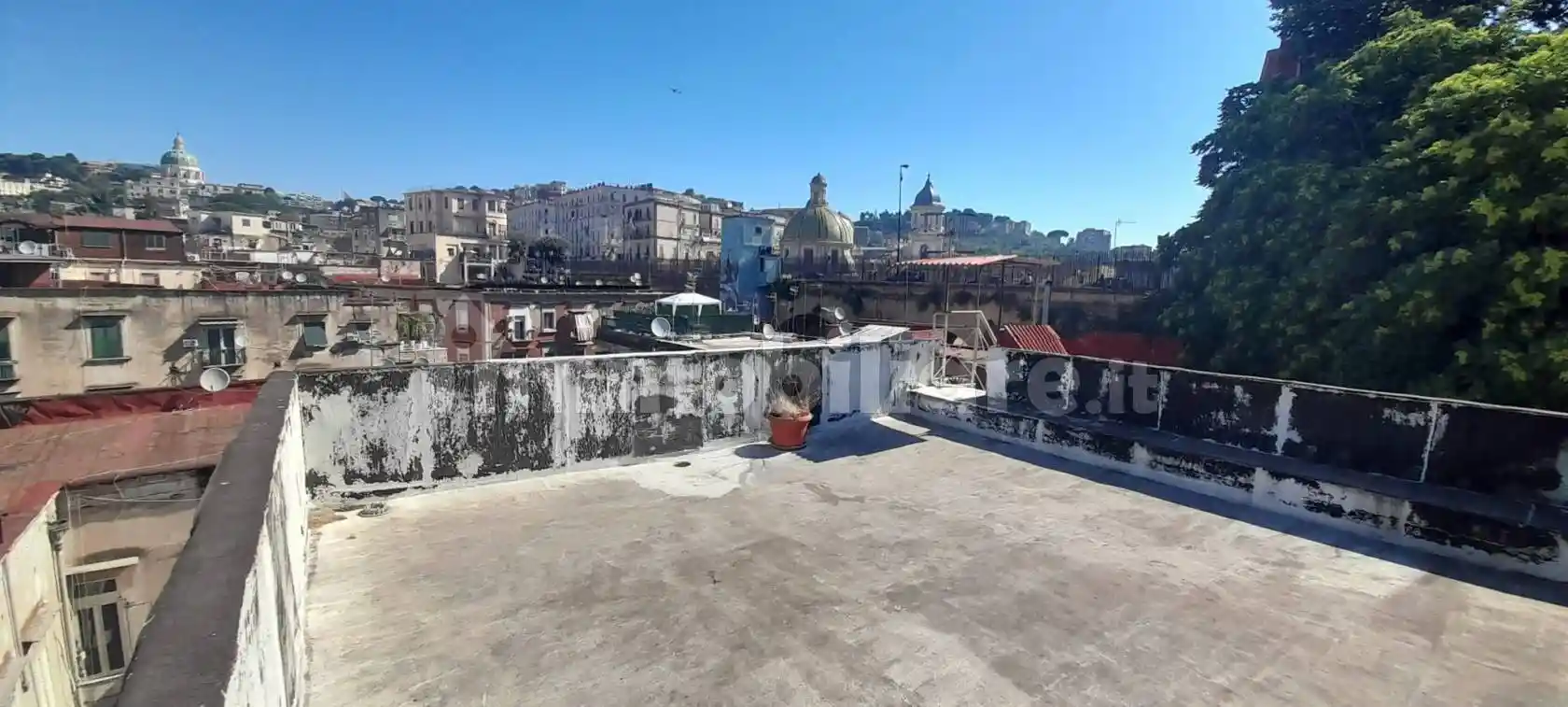 Appartamento in vendita a Napoli