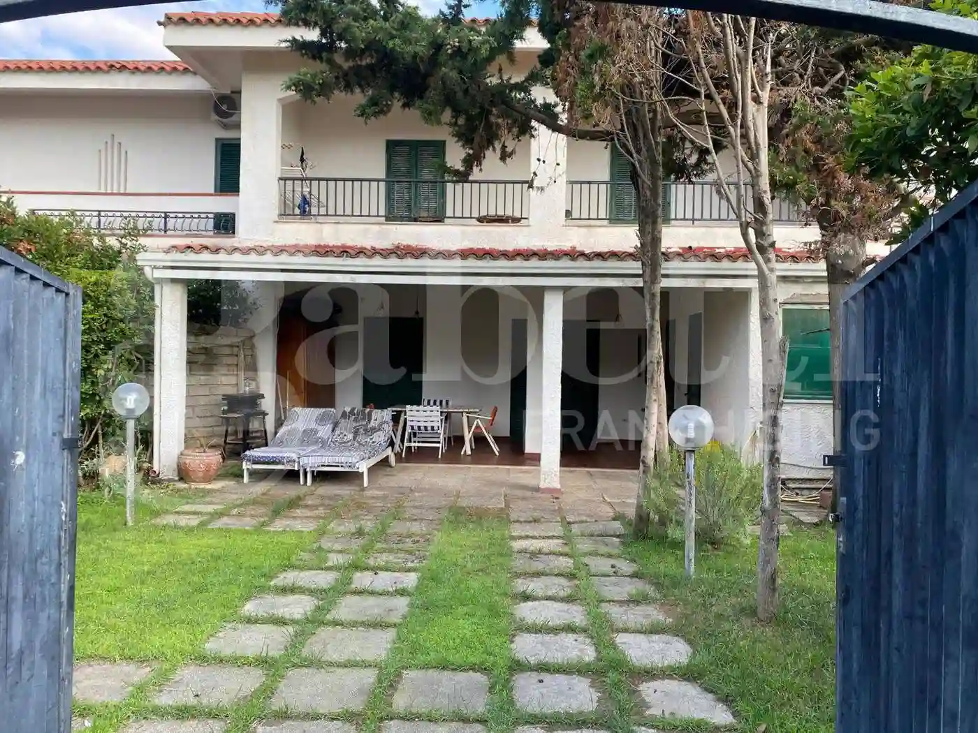 Villa - foto 2