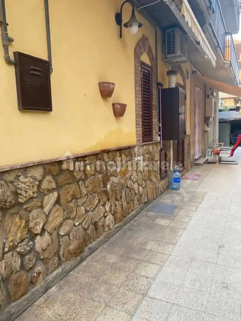 Palazzo - Edificio in vendita a Gela