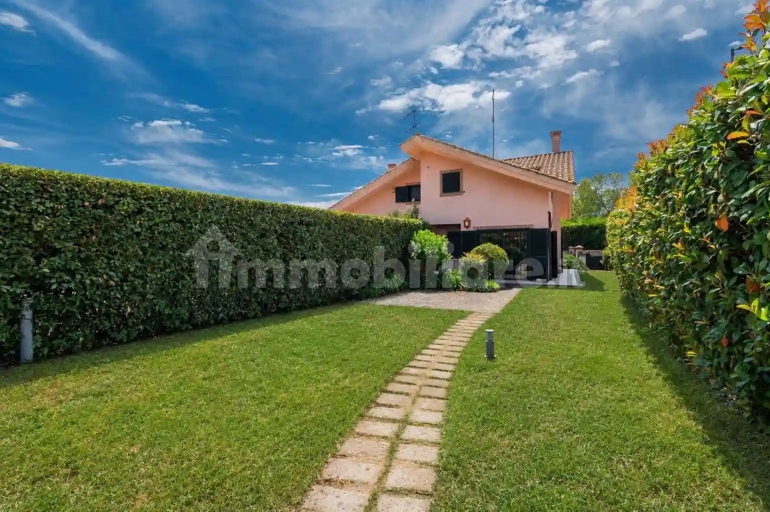 Villa - foto 2