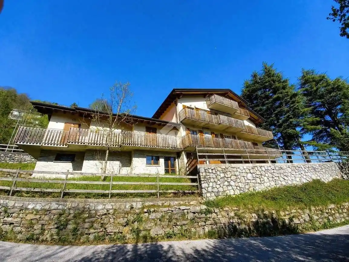 Appartamento in vendita a Sormano