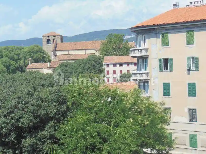 Appartamento in vendita a Trieste