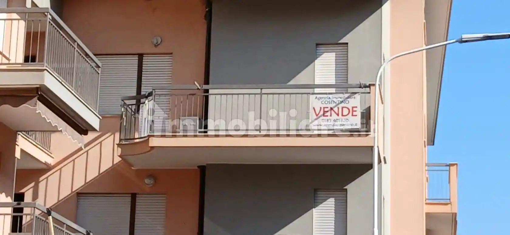 Palazzo - Edificio in vendita a San Bartolomeo al Mare