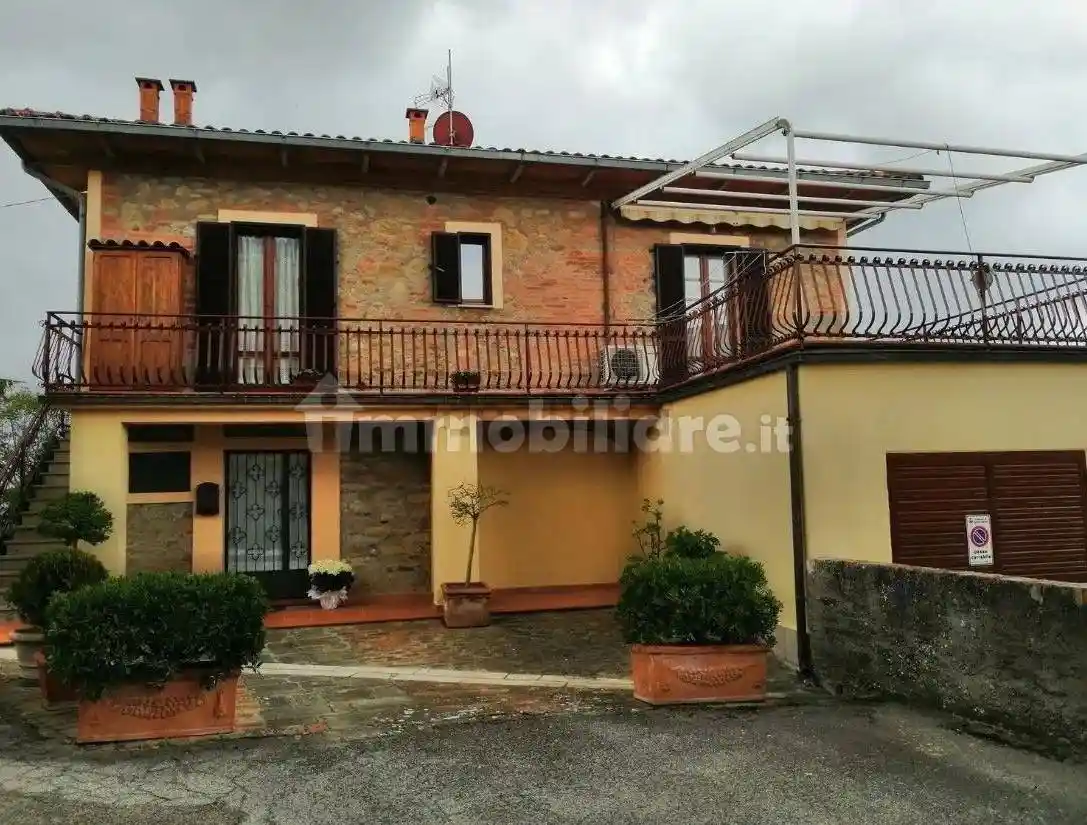 Villa in affitto a Sinalunga