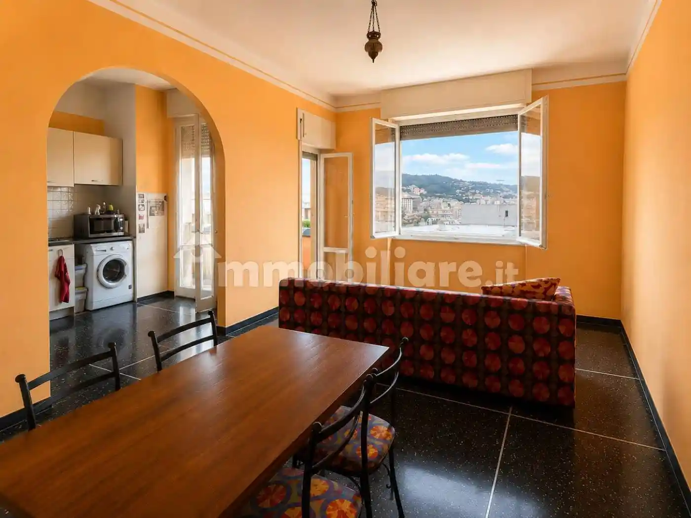 Appartamento in vendita a Genova