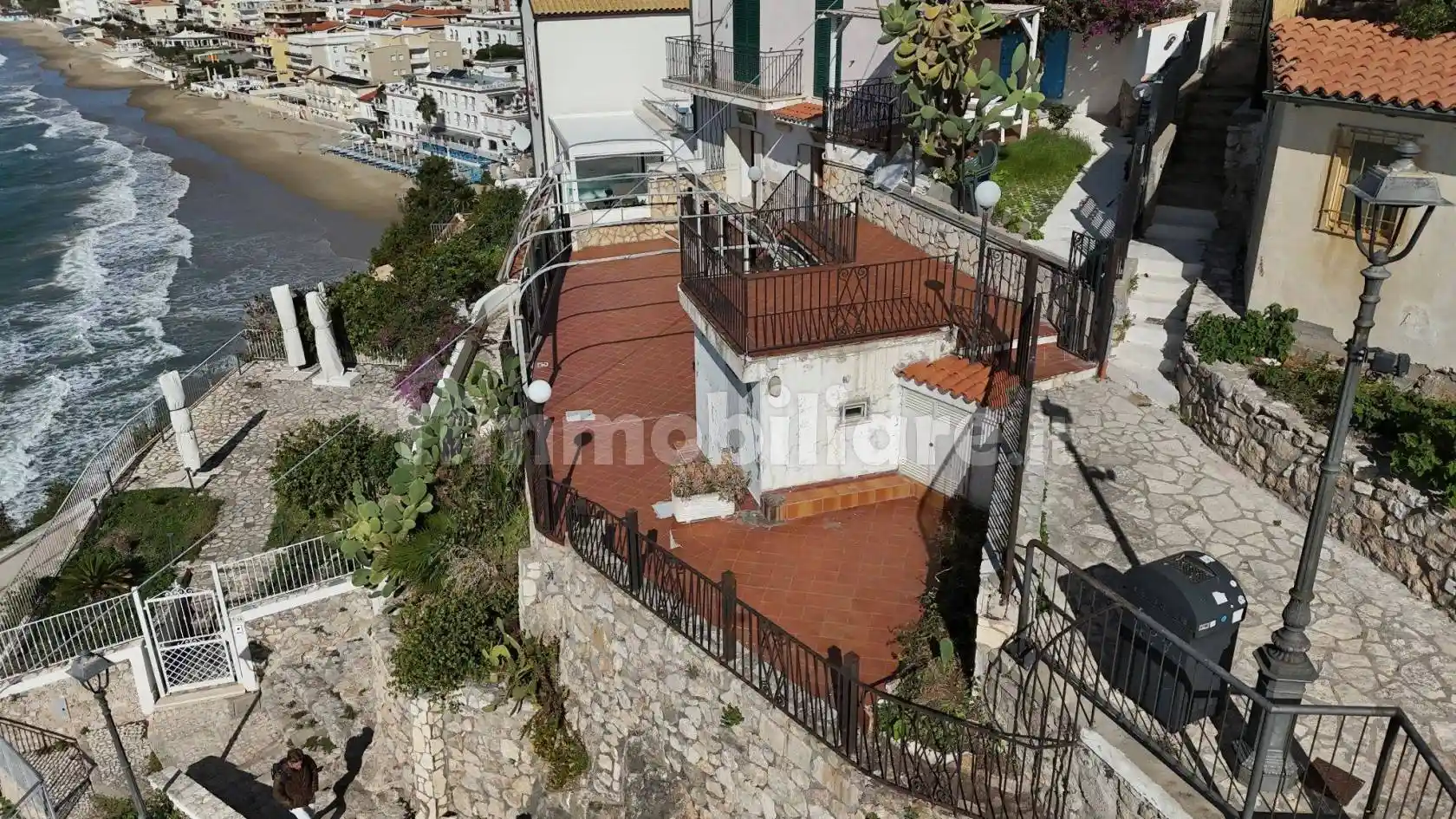 Appartamento in vendita a Sperlonga