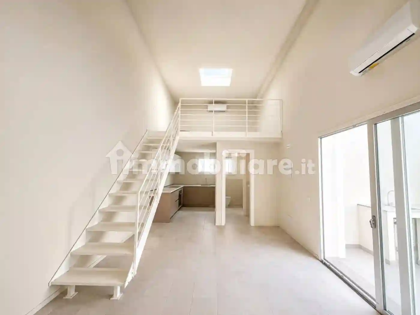 Loft - foto 2