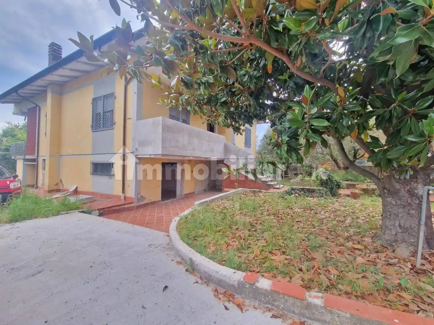 Casa indipendente in vendita a Carrara
