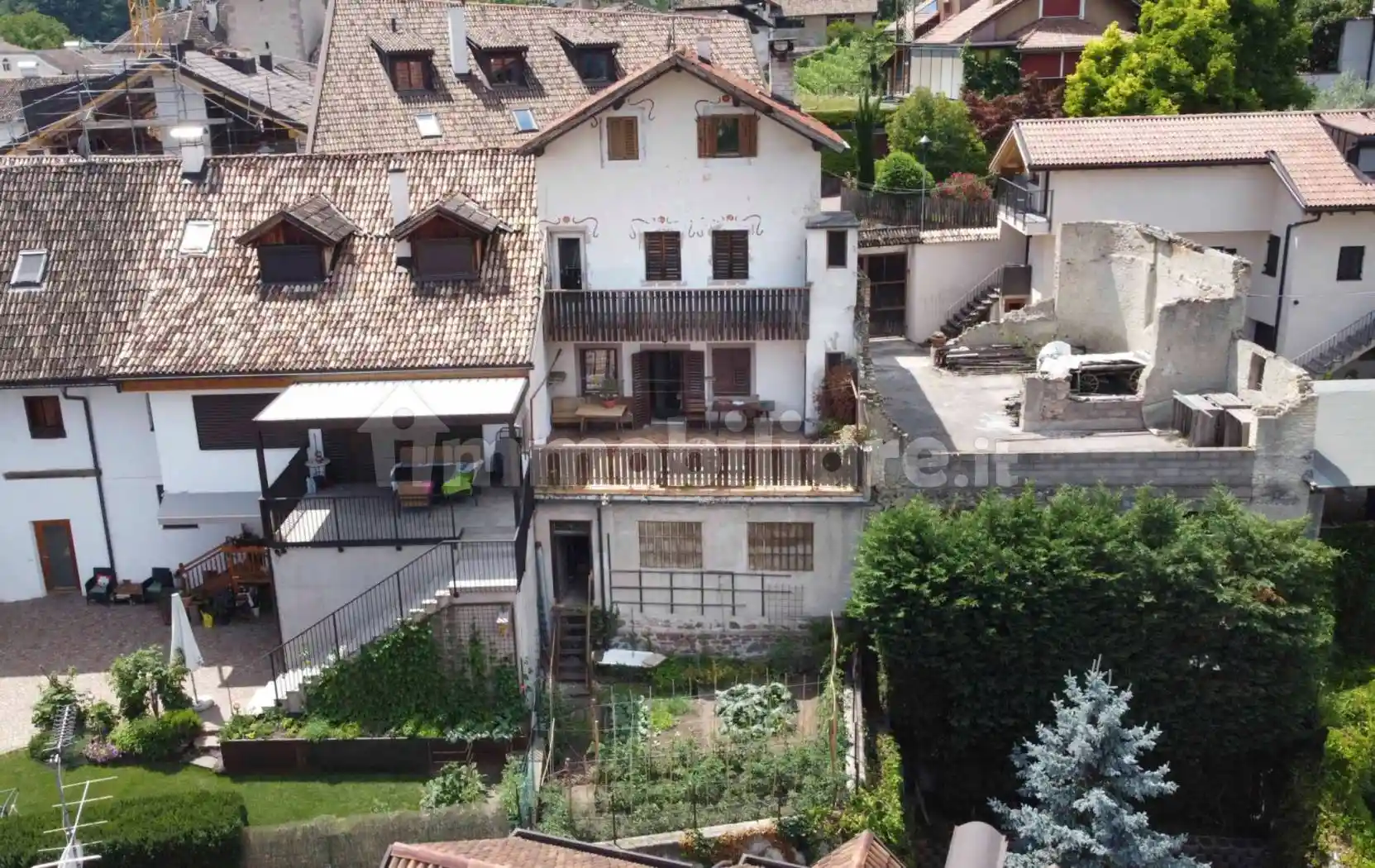 Casa indipendente in vendita a Appiano sulla Strada del Vino